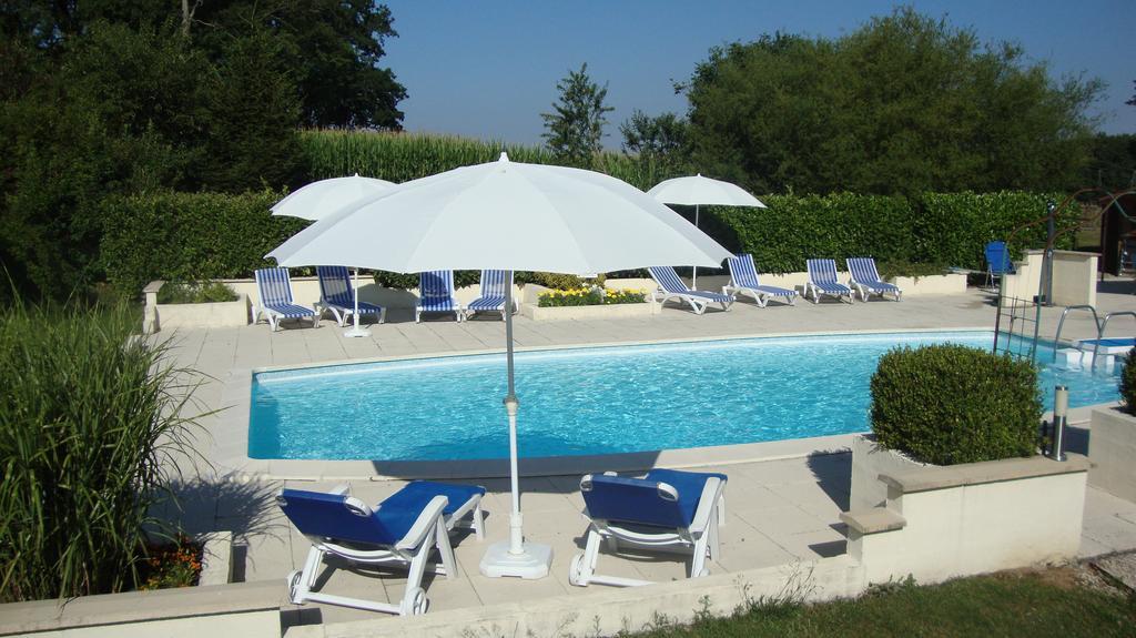 Le Venay Bed & Breakfast Frontenaud Екстериор снимка