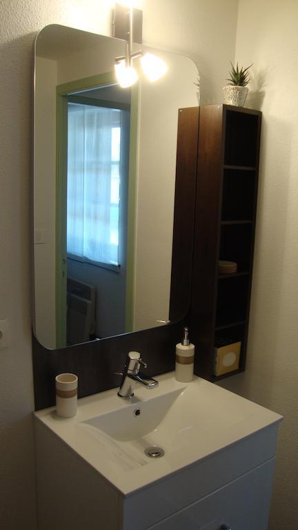 Le Venay Bed & Breakfast Frontenaud Екстериор снимка