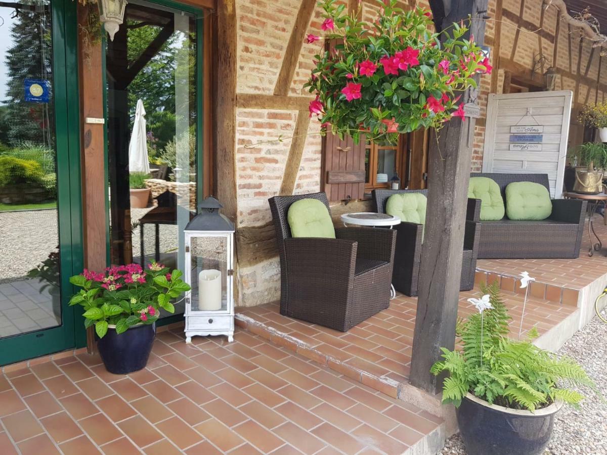Le Venay Bed & Breakfast Frontenaud Екстериор снимка